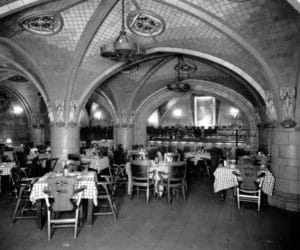 An old picture of the Seelbach hotel bar